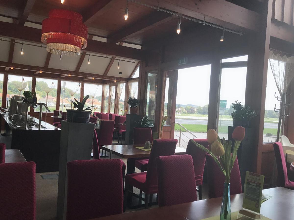 Asia Wok Gasthof イップス・アン・デア・ドナウ エクステリア 写真